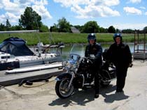 John en Ilse op bezoek op de motor