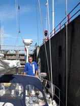 Vertrek uit de sluis bij Vlissingen